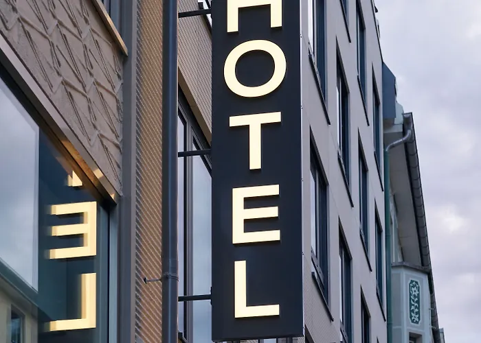 Schwabinger Wahrheit By Geisel