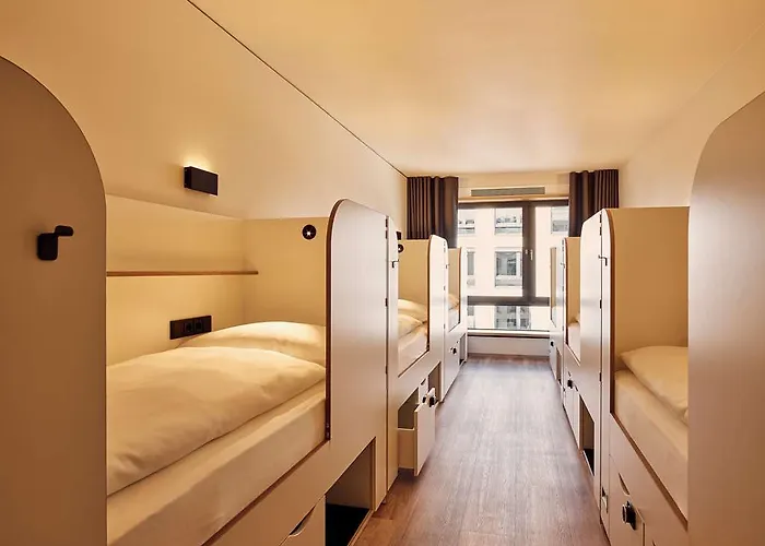 Schwabinger Wahrheit By Geisel 4*