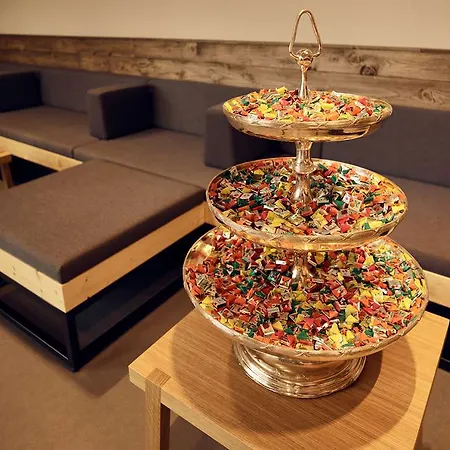 Schwabinger Wahrheit By Geisel 4*